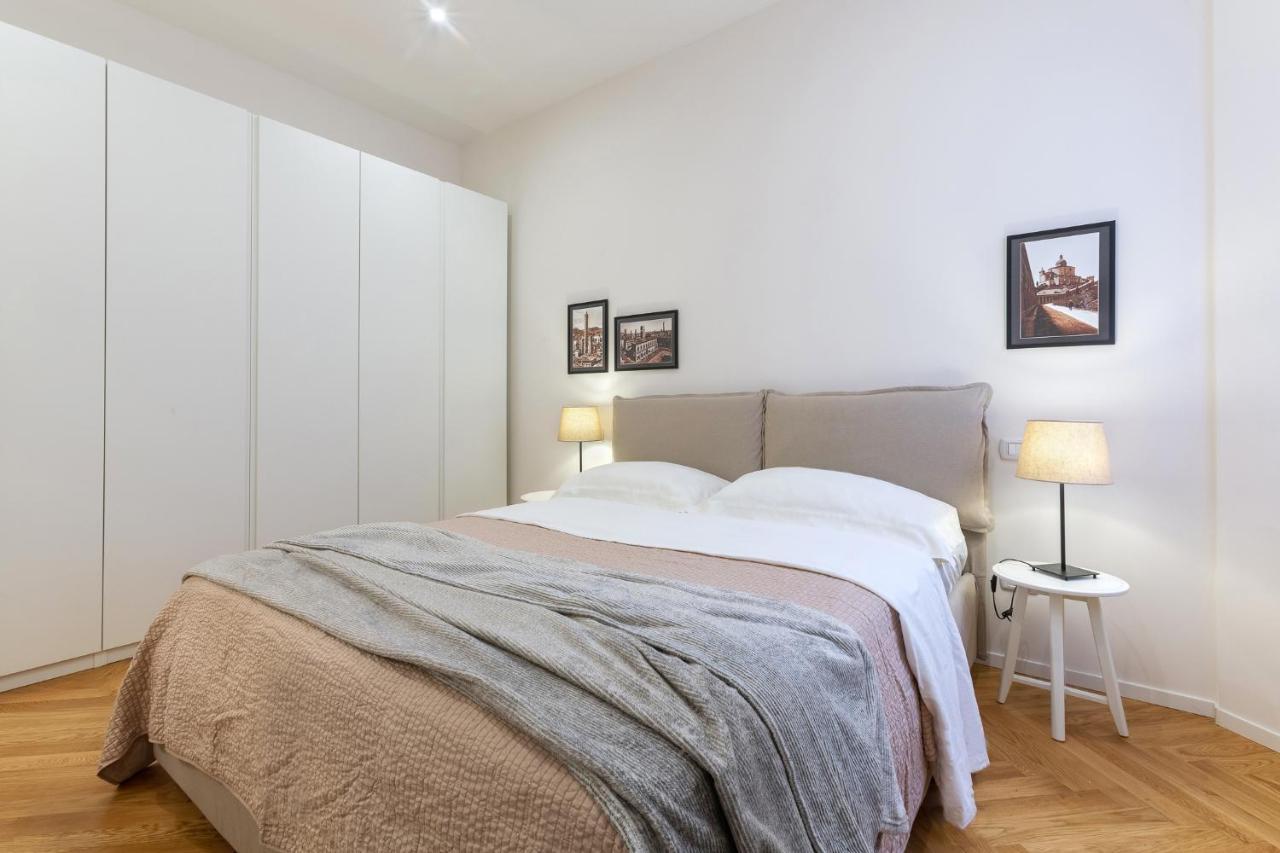 Bologna Piazza Del Nettuno Apartment Exterior foto