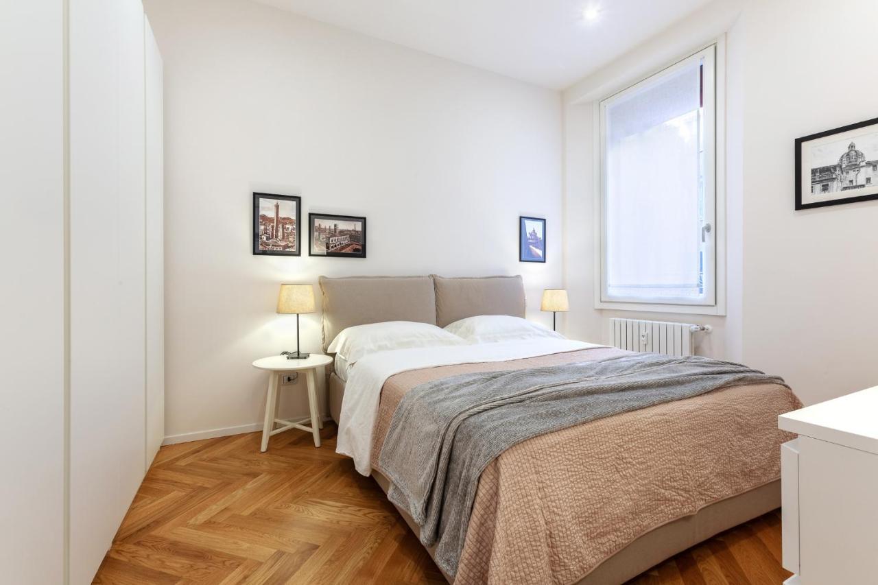 Bologna Piazza Del Nettuno Apartment Exterior foto